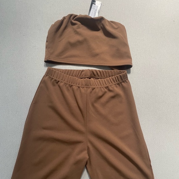 Strapless Nastygal bike short set - Picture 3 of 3